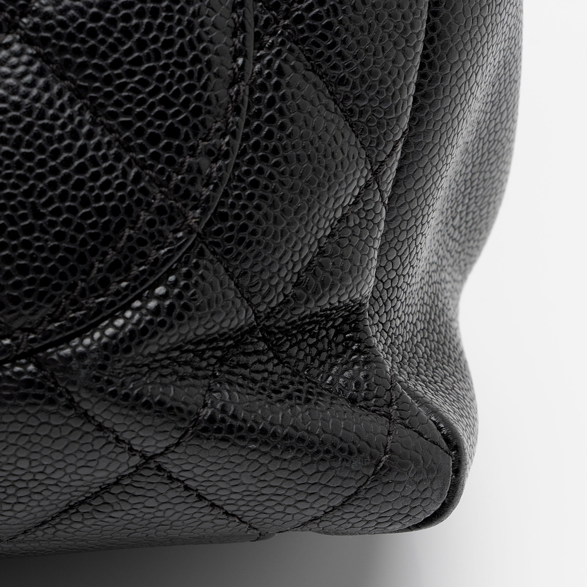 Chanel Caviar Leather Grand Shopping Tote (SHF-vlmDO8)