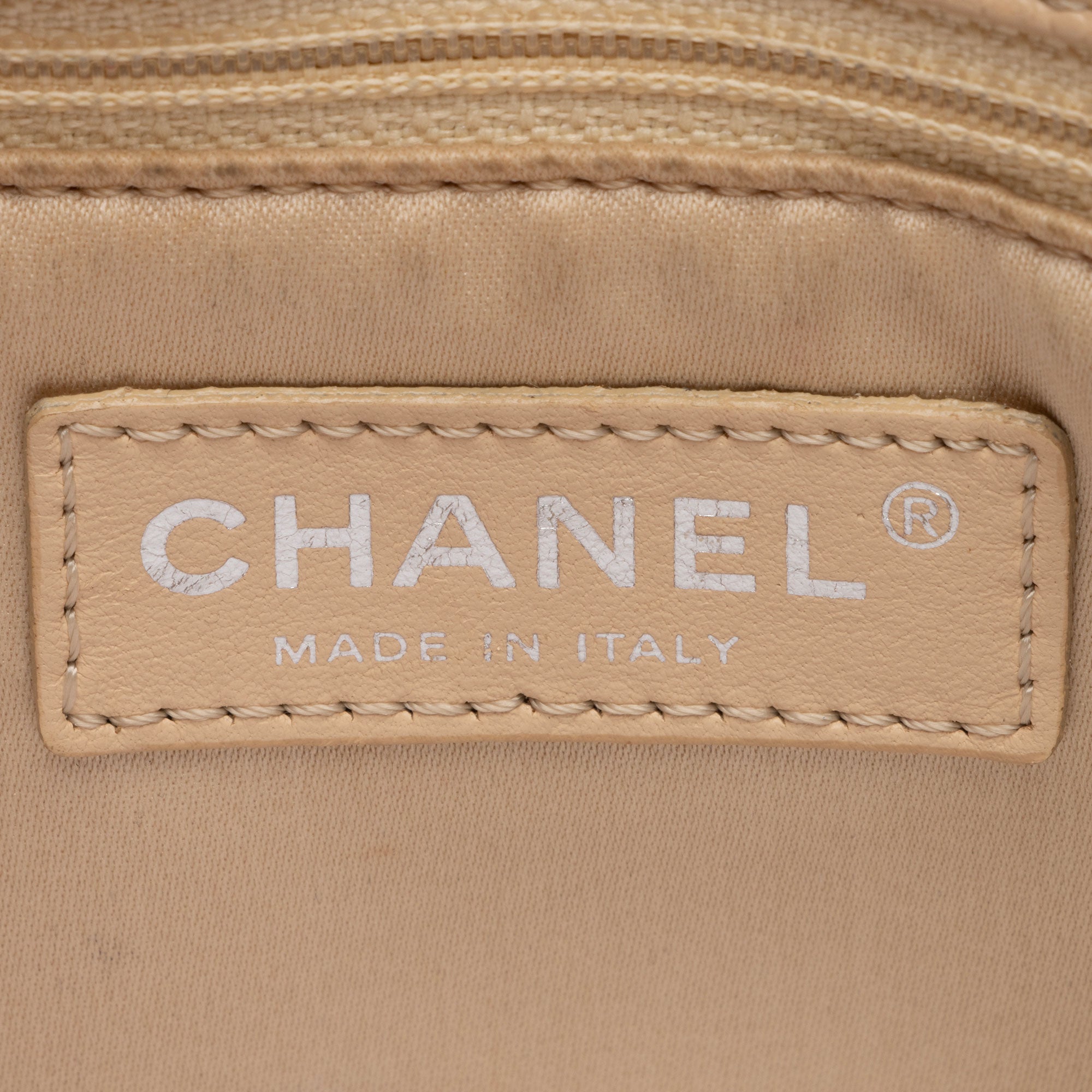 Chanel Caviar Leather Grand Shopping Tote (SHF-x73usl)