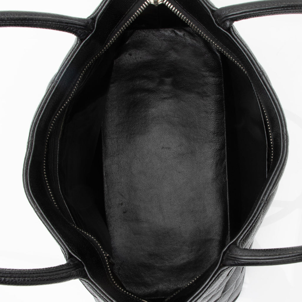 Chanel Caviar Leather Medallion Tote (SHF-23126)