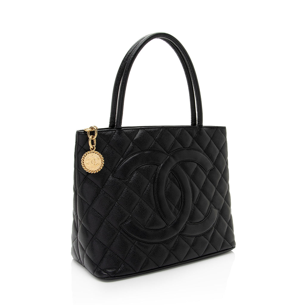 Chanel Caviar Leather Medallion Tote (SHF-7Ttgip)