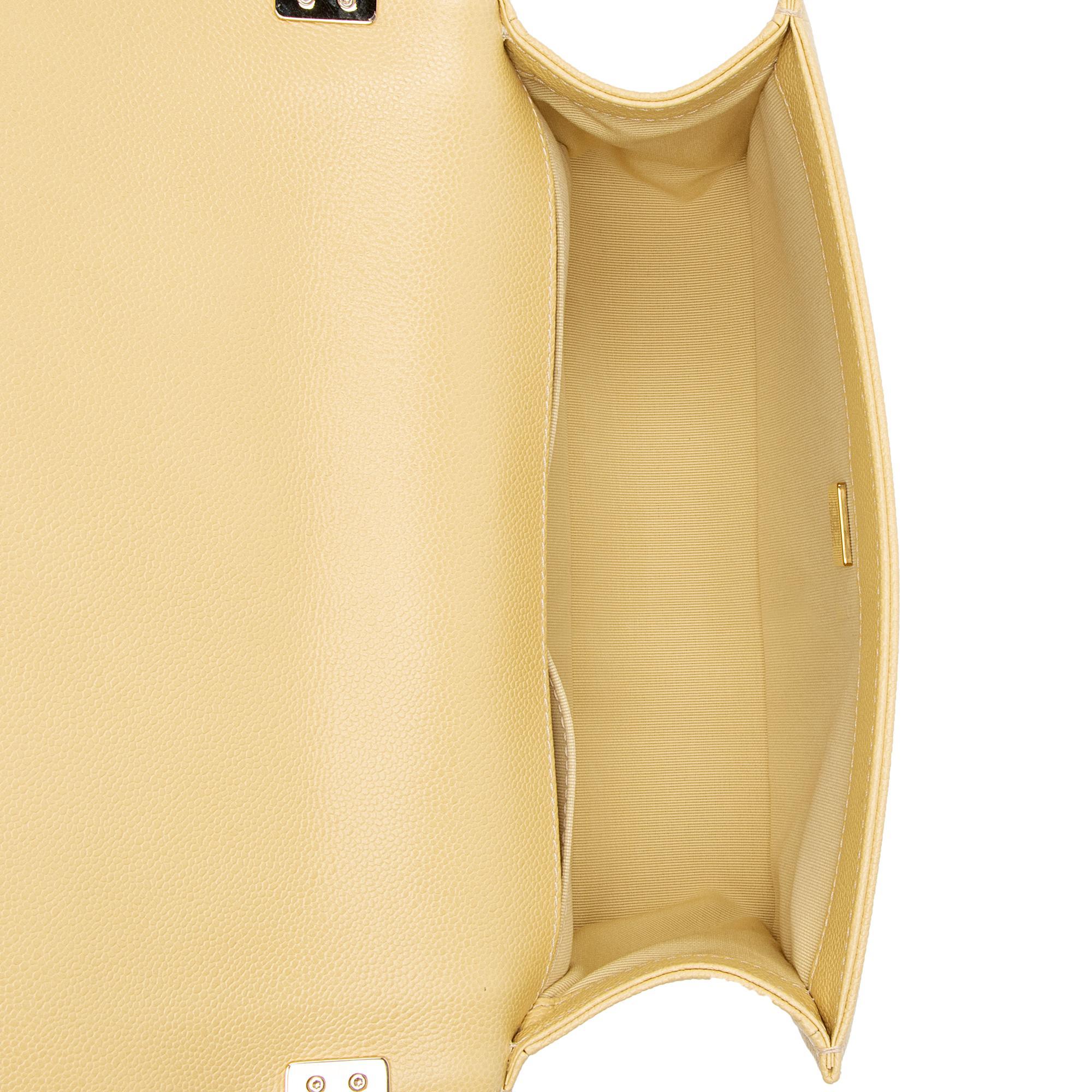 Chanel Caviar Leather Old Medium Boy Bag (SHF-RE0Ij5)