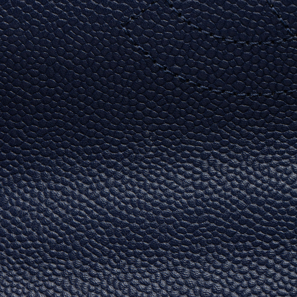 Chanel Caviar Leather Chic Affinity Top Handle (SHF-ocTgVA)