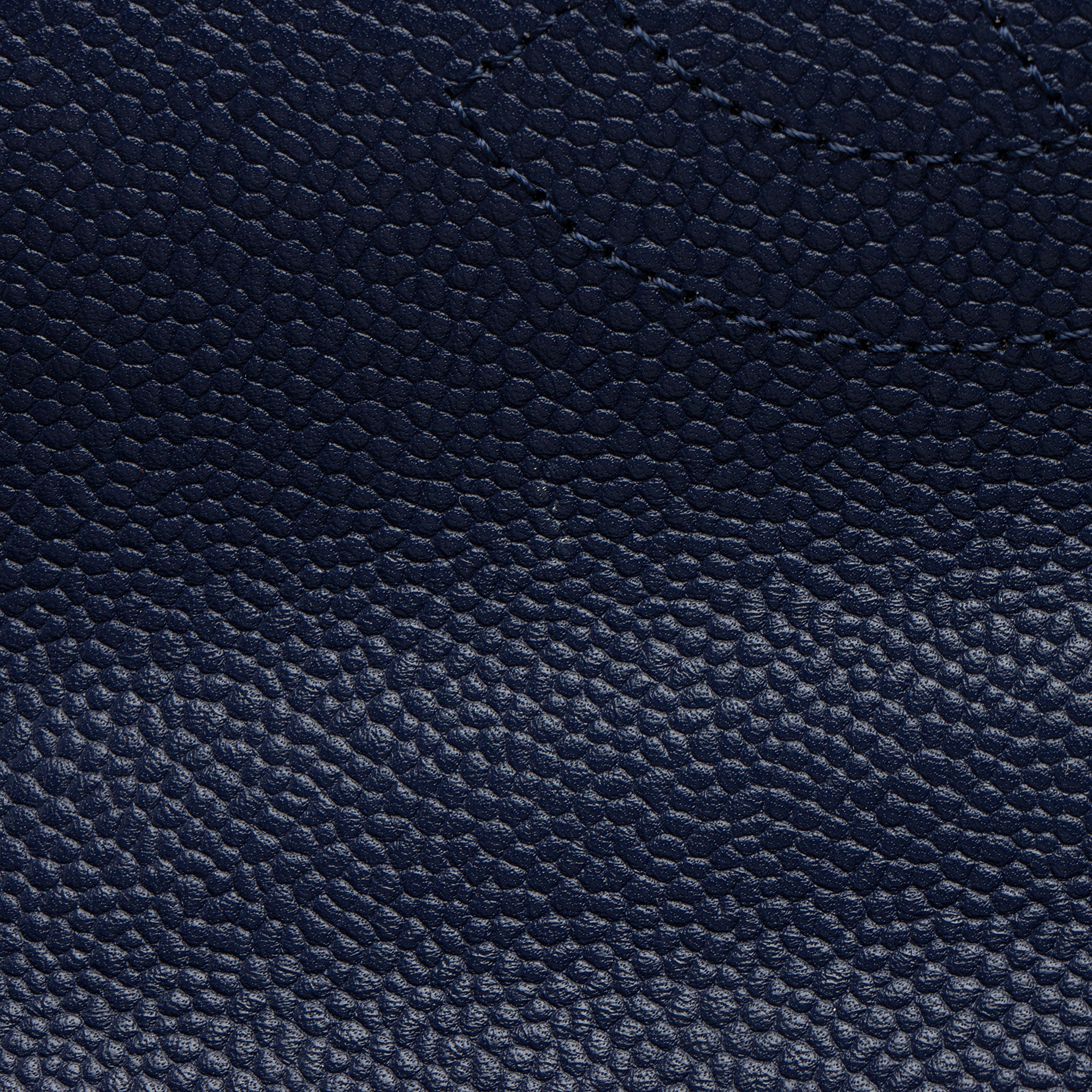 Chanel Caviar Leather Chic Affinity Top Handle (SHF-ocTgVA)
