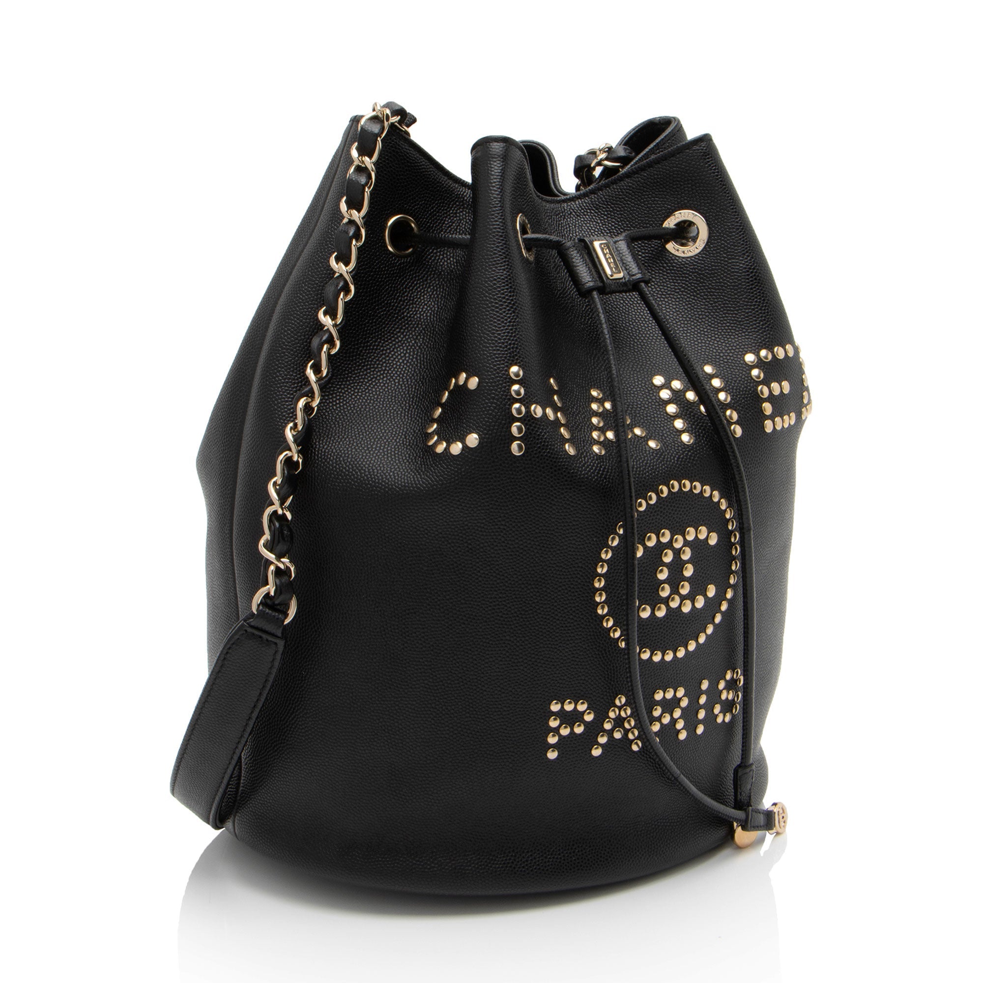 Chanel Caviar Leather Studded CC Deauville Bucket Bag (SHF-LVIad7)