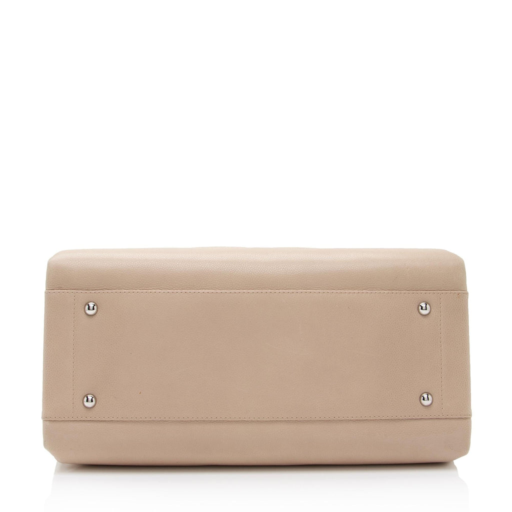 Chanel Caviar Leather Timeless CC Ultimate Executive Tote (SHF-XCdU0j)