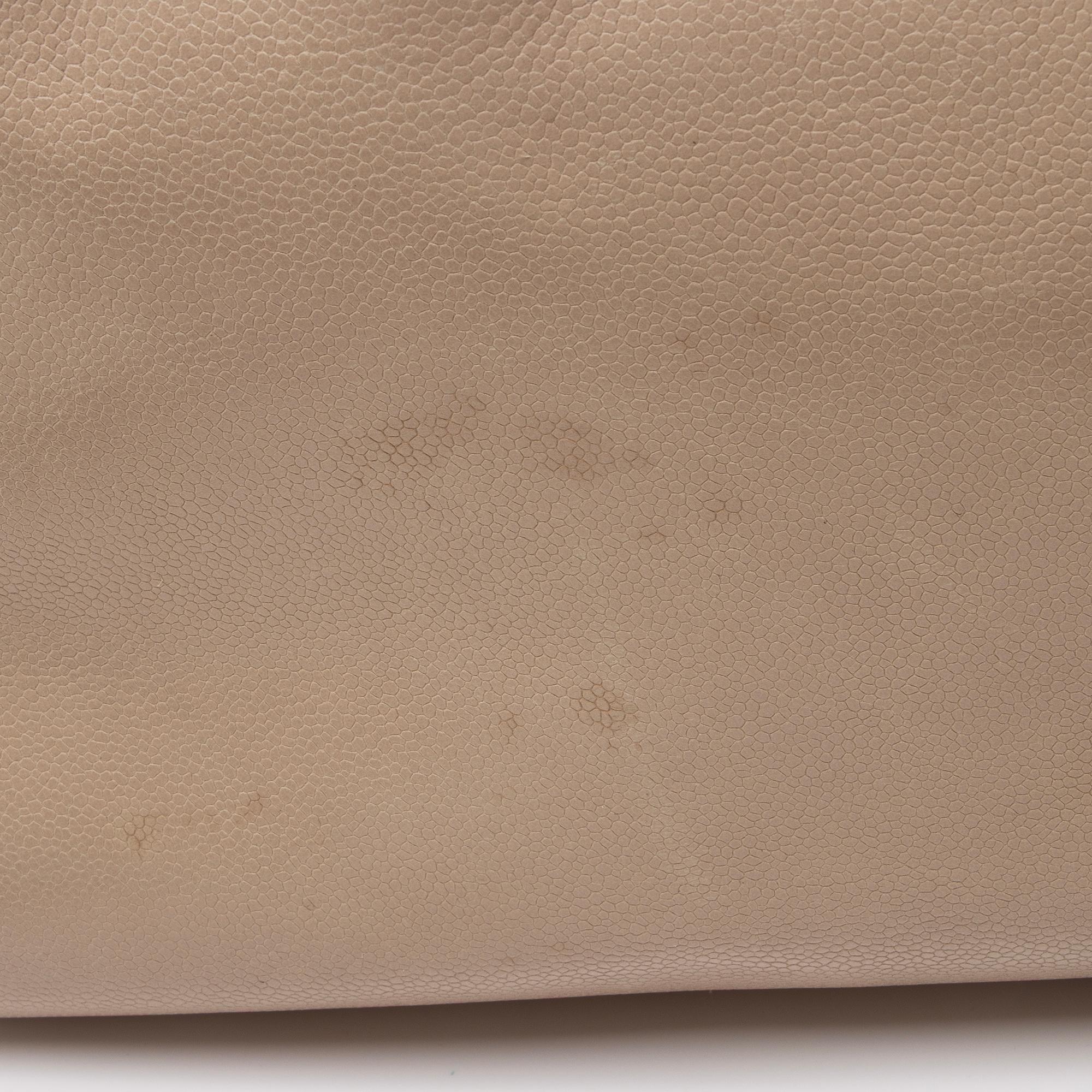 Chanel Caviar Leather Timeless CC Ultimate Executive Tote (SHF-XCdU0j)