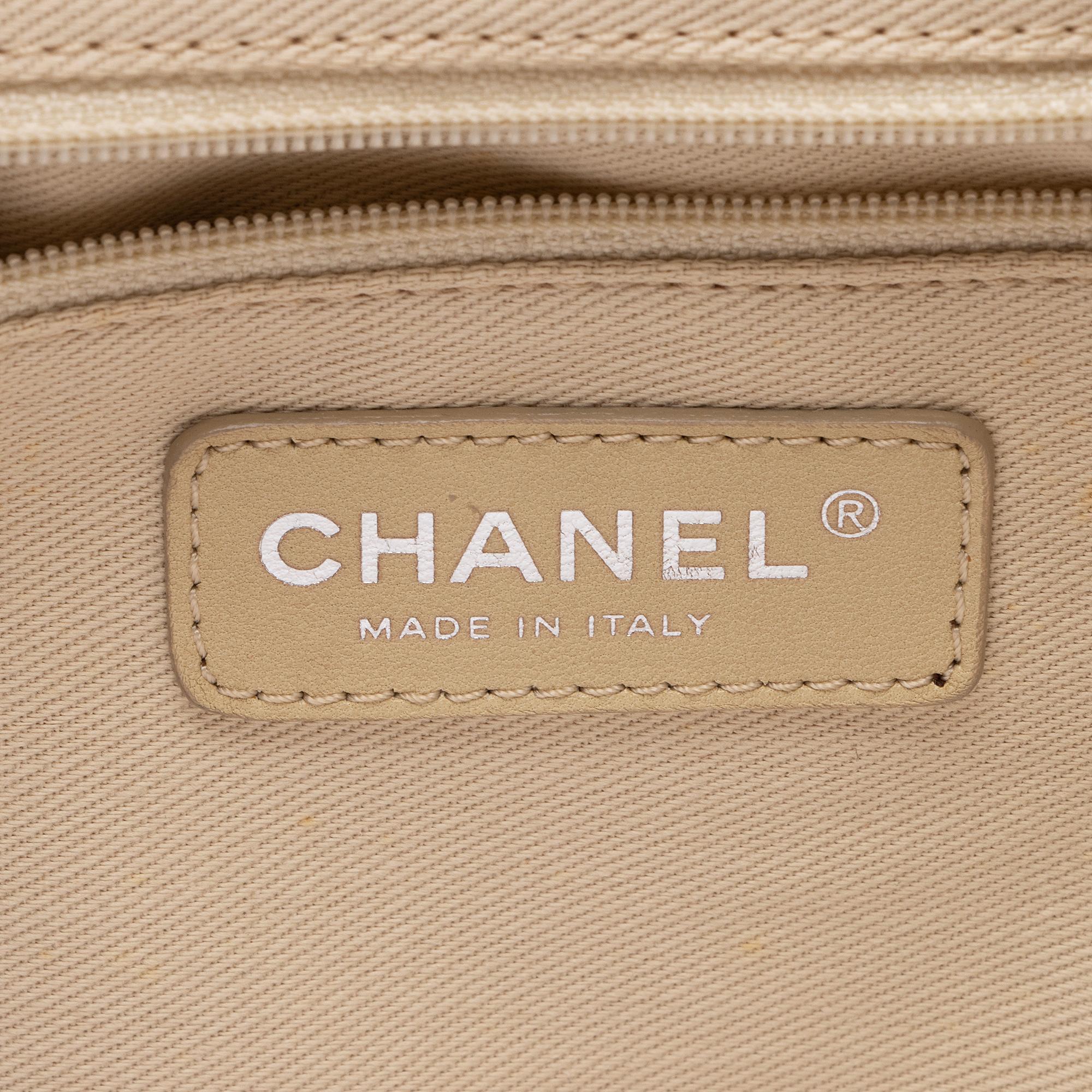 Chanel Caviar Leather Timeless CC Ultimate Executive Tote (SHF-XCdU0j)