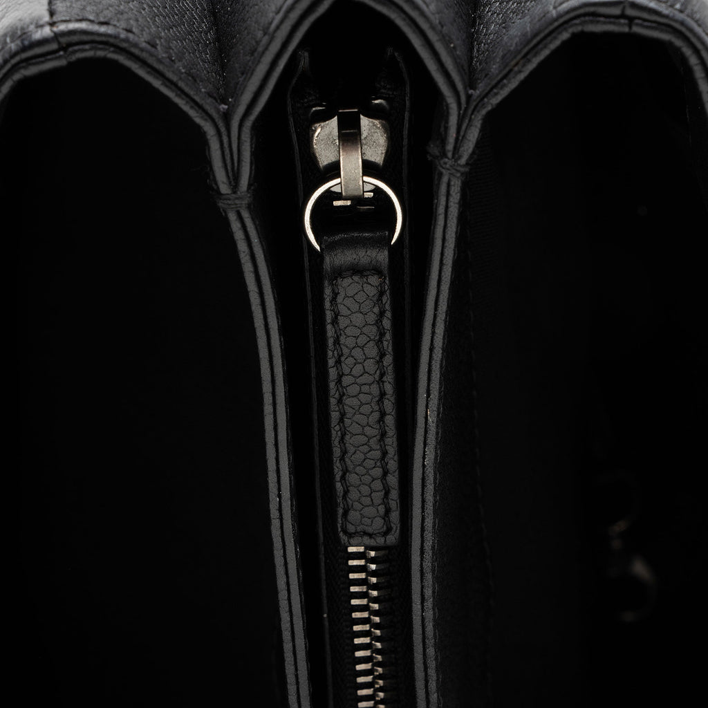 Chanel Caviar Leather Urban Companion Tote (SHF-nAN9Fg)