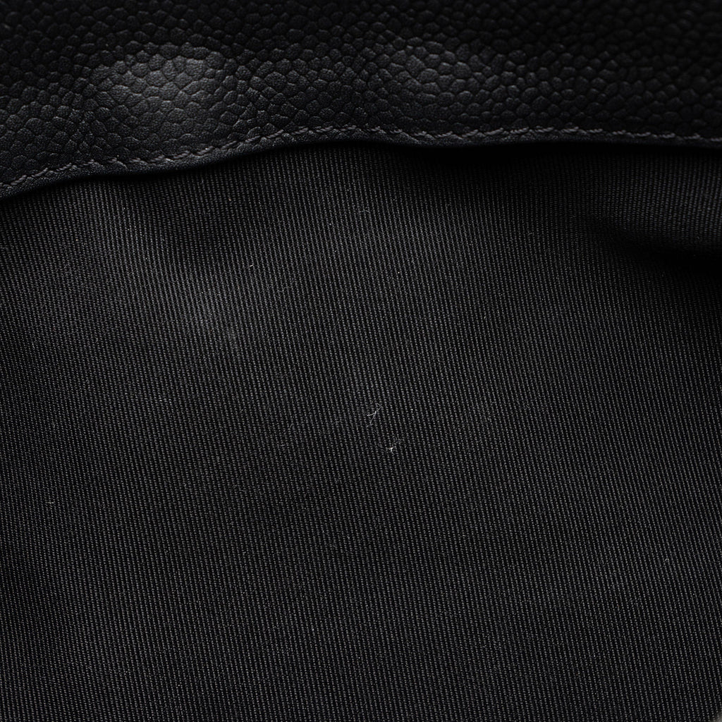 Chanel Caviar Leather Urban Companion Tote (SHF-nAN9Fg)