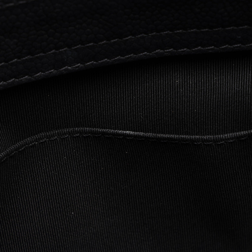 Chanel Caviar Leather Urban Companion Tote (SHF-nAN9Fg)