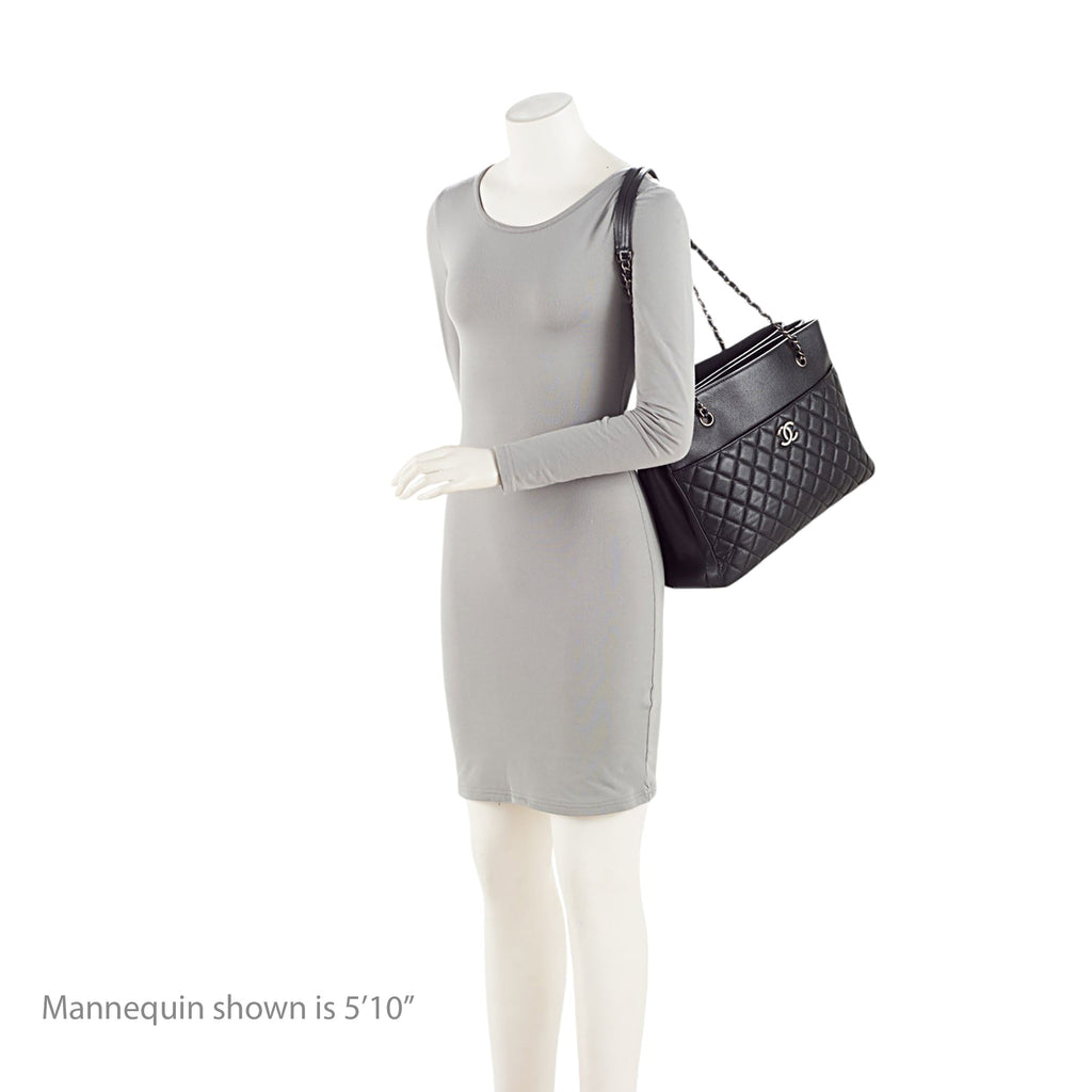 Chanel Caviar Leather Urban Companion Tote (SHF-nAN9Fg)