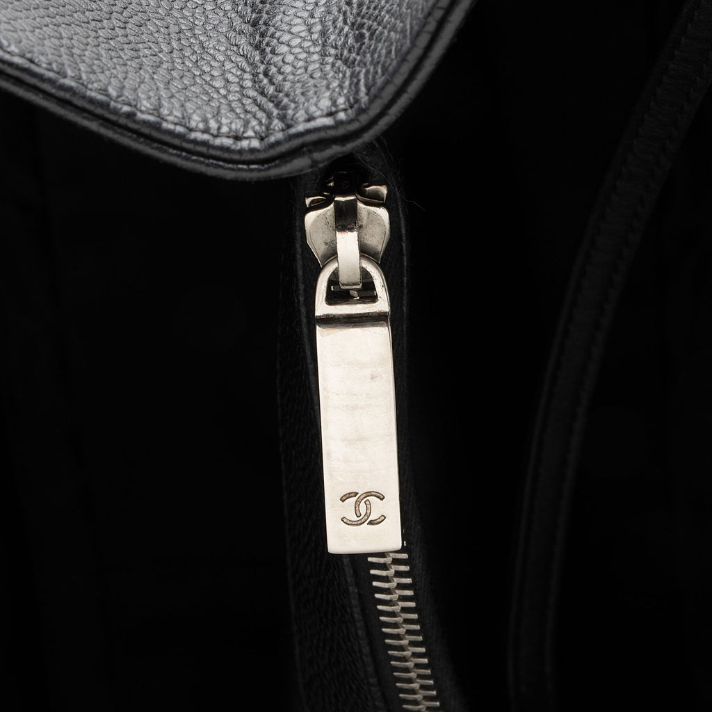 Chanel Caviar Leather XL Grand Shopping Tote (SHF-Bb5Ogy)