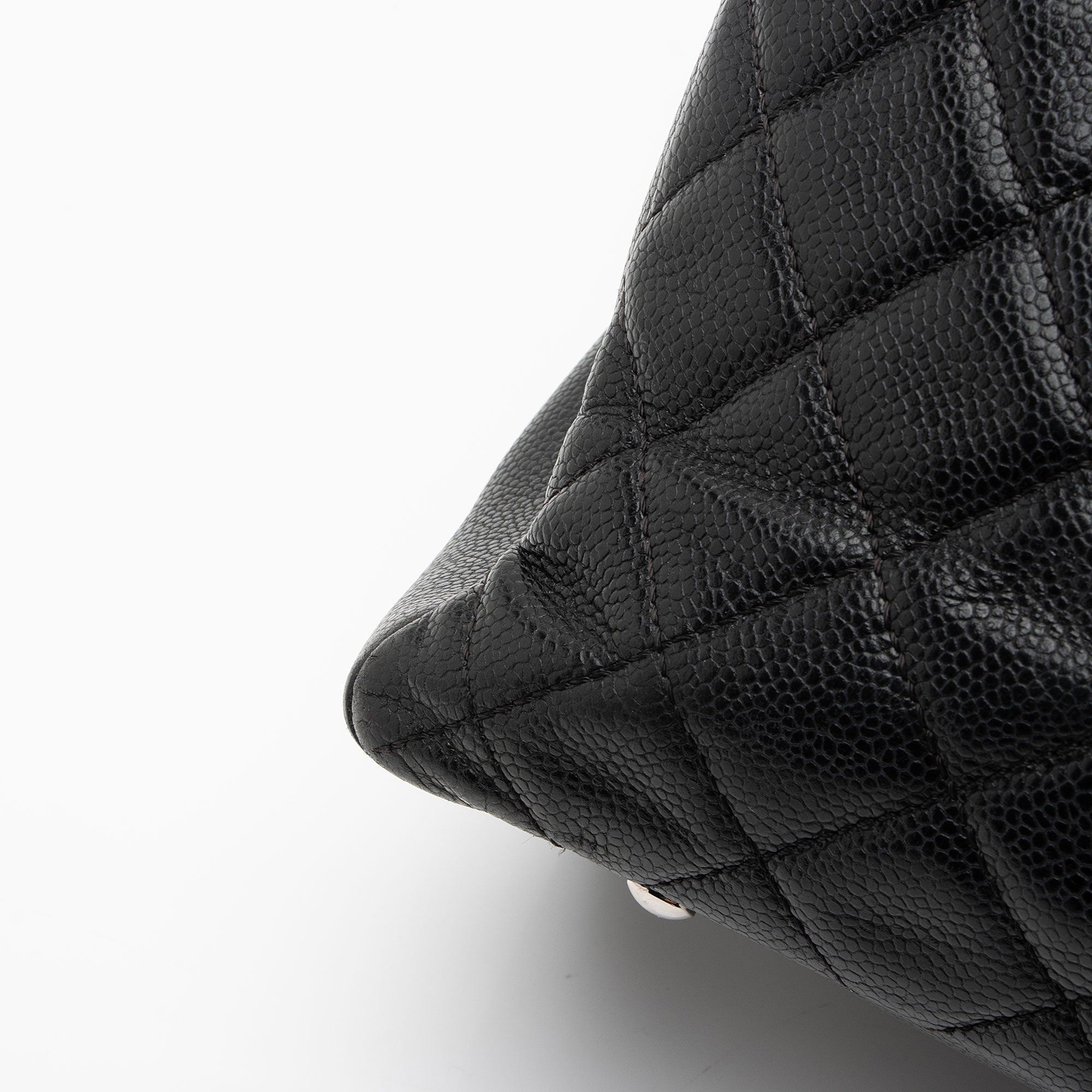 Chanel Caviar Leather XL Grand Shopping Tote (SHF-Bb5Ogy)