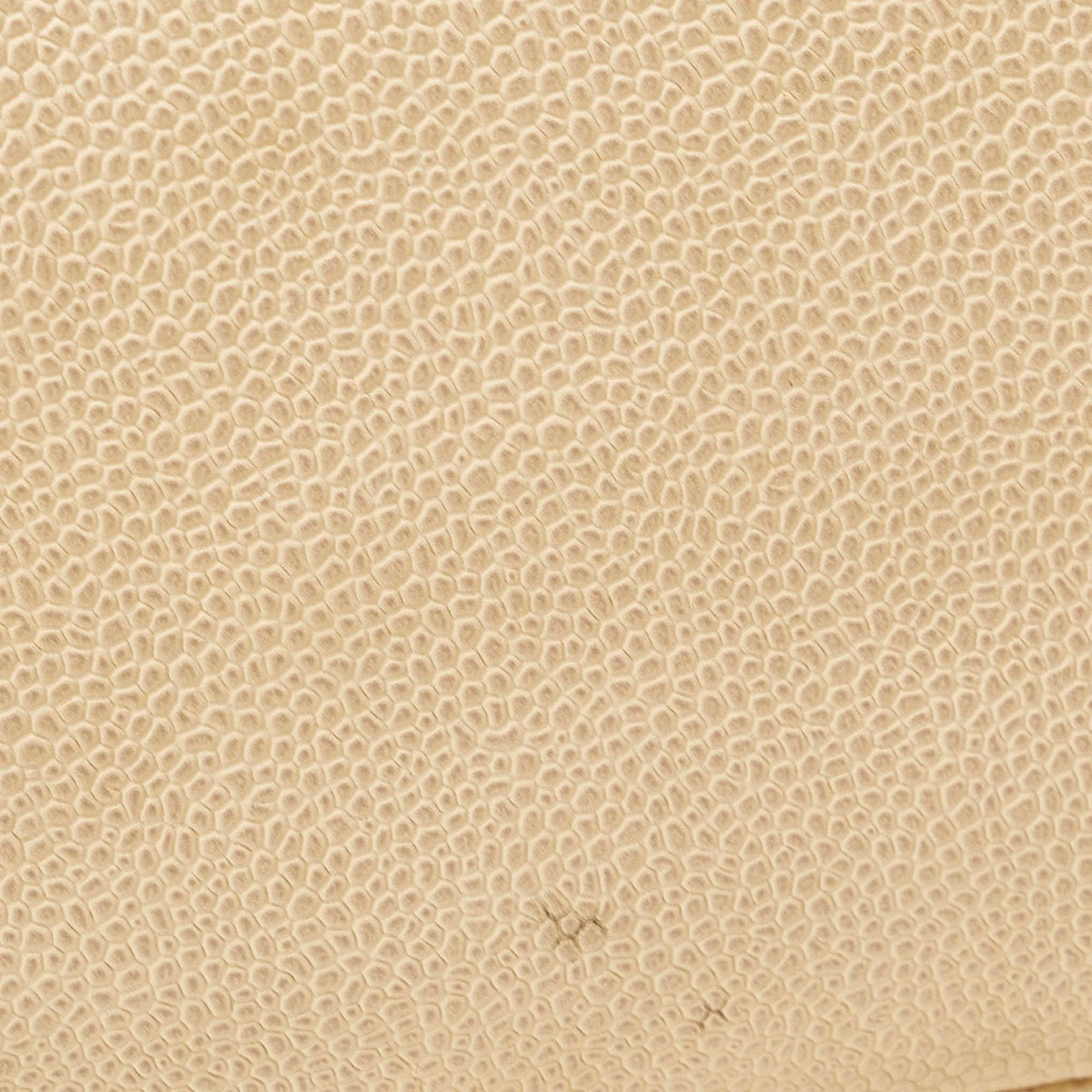 Chanel Caviar Medallion Tote (SHG-tHvBQP)