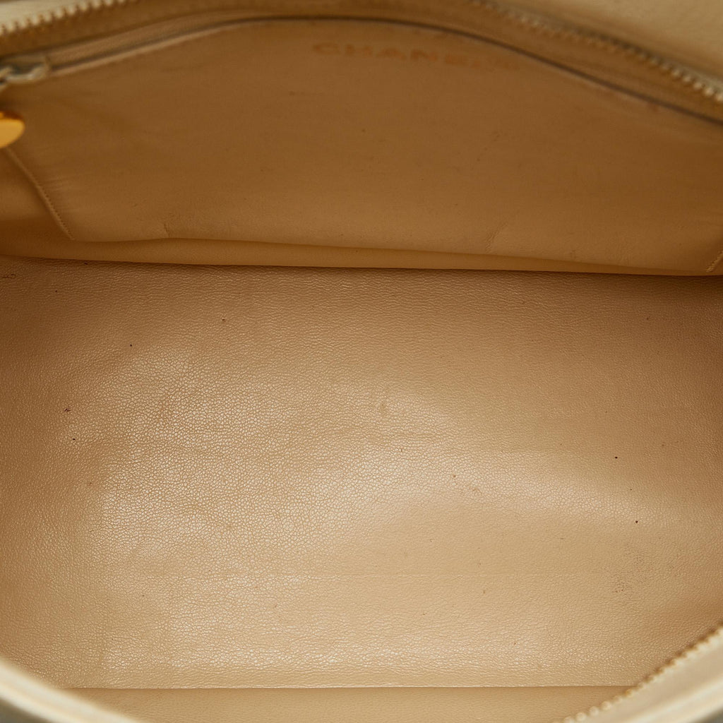 Chanel Caviar Medallion Tote (SHG-QFus9i)