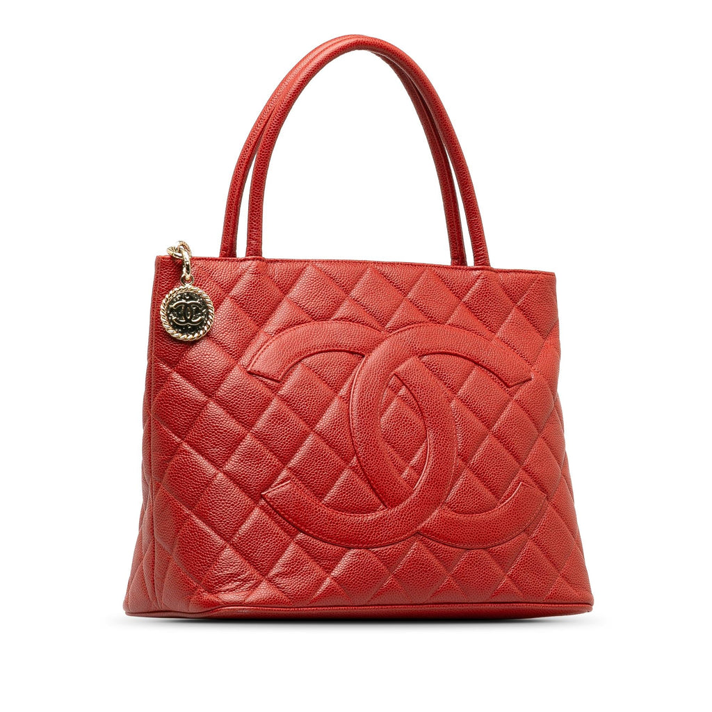 Chanel Caviar Medallion Tote (SHG-Au2Ex1)