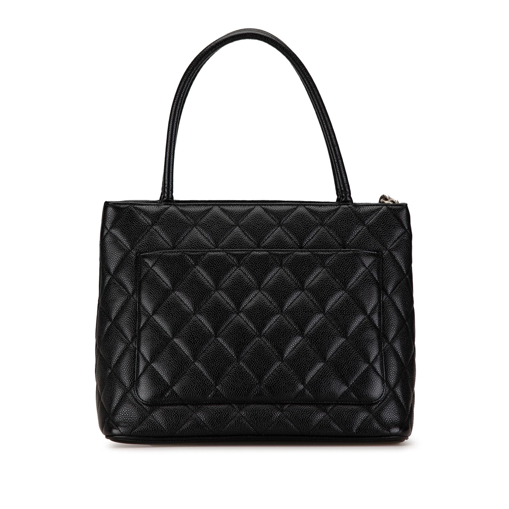 Chanel Caviar Medallion Tote (SHG-Ub8oNc)