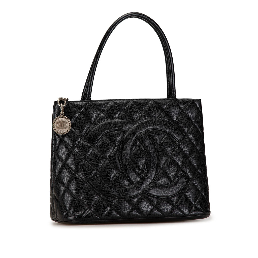 Chanel Caviar Medallion Tote (SHG-Ub8oNc)