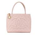 Chanel Caviar Medallion Tote (SHG-gI9QfB)
