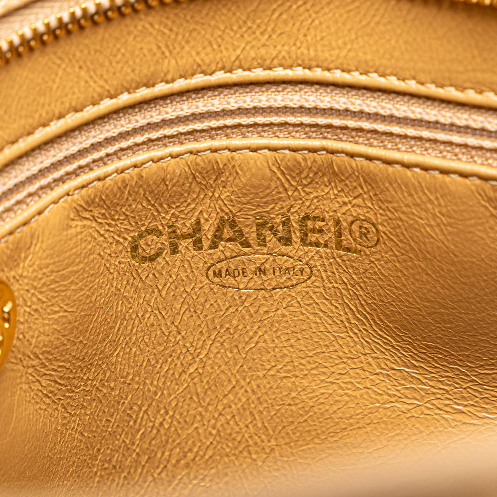 Chanel Caviar Medallion Tote (SHG-Fuv1pP)