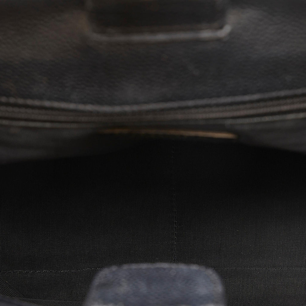 Chanel Caviar Petite Shopping Tote (SHG-ivSuzo)