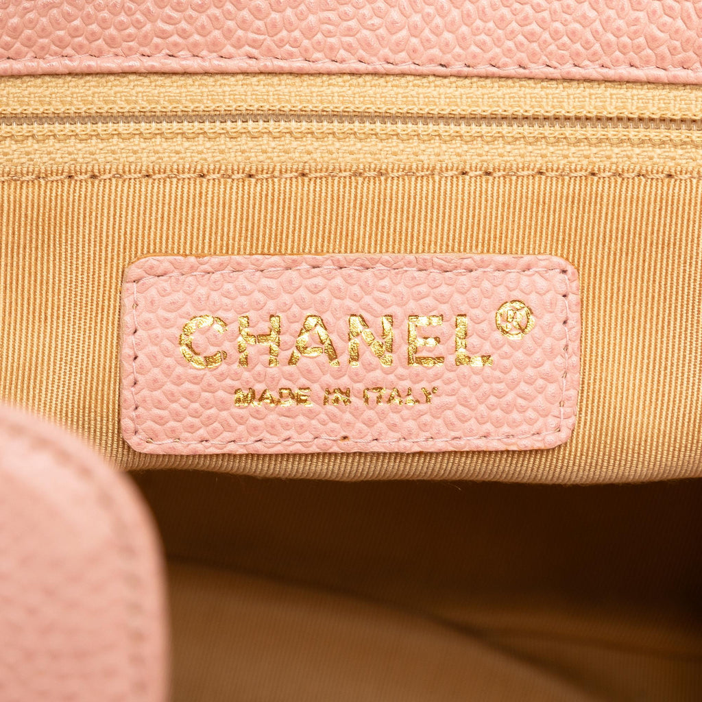 Chanel Caviar Petite Shopping Tote (SHG-Scfqjp)