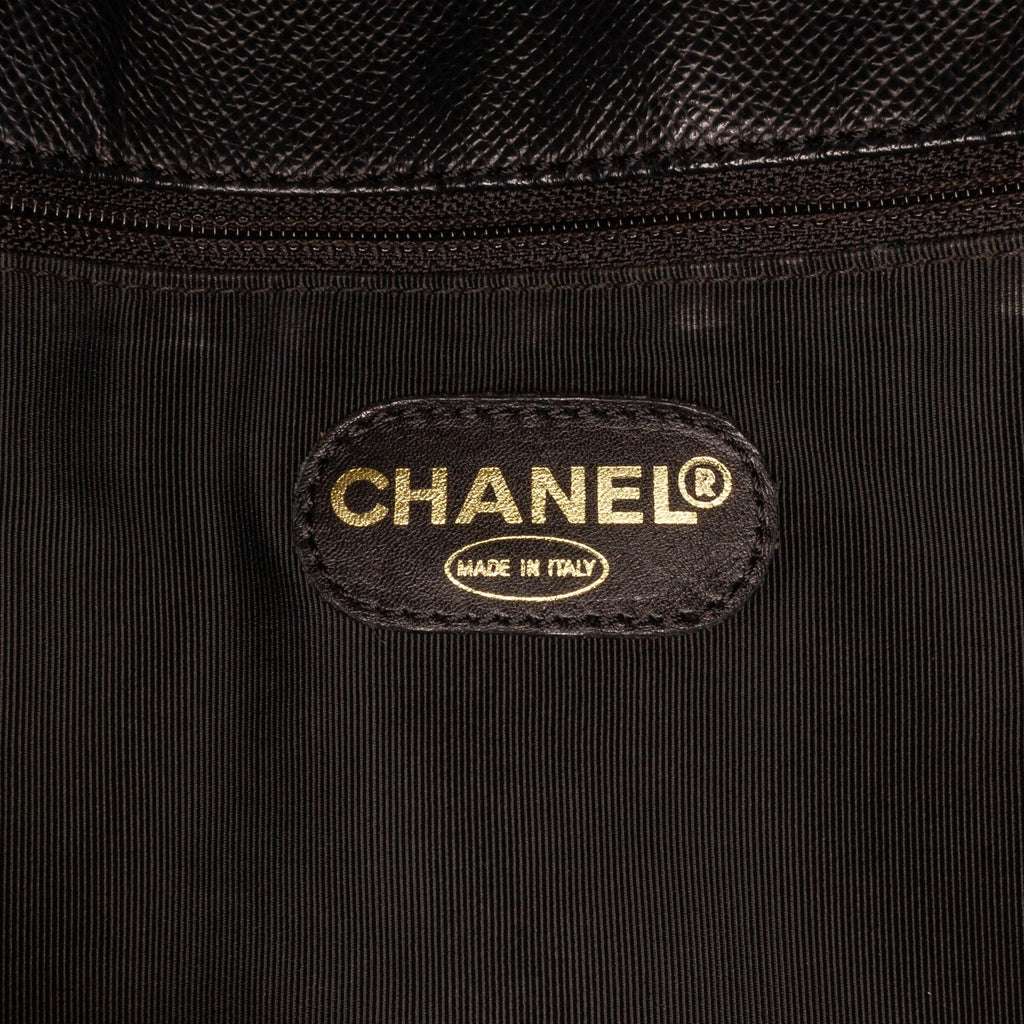 Chanel Caviar Shoulder Bag (SHG-oYV8la)