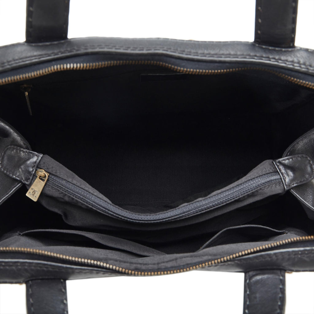 Chanel Cc Wild Stitch Handbag (SHG-fSzRiQ)