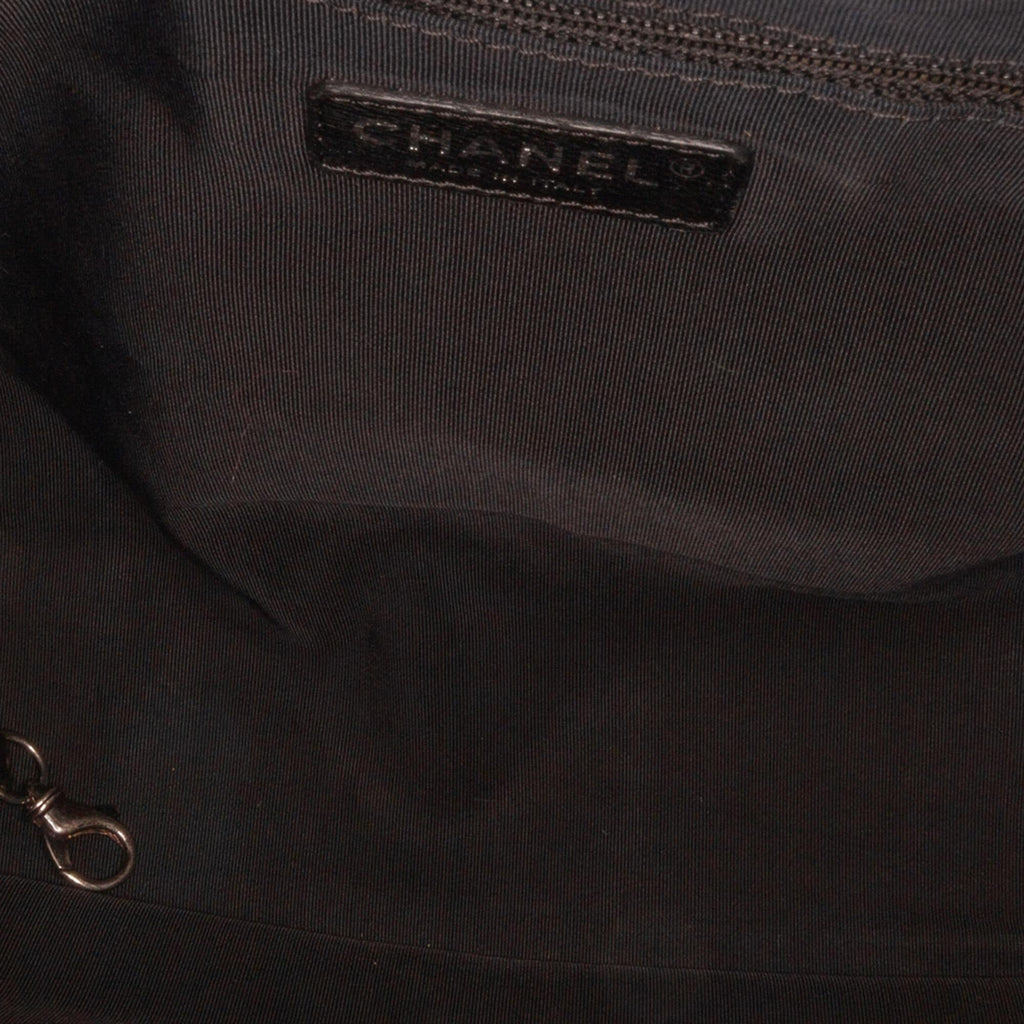 Chanel Chain Me Tote (SHG-XP5TtV)