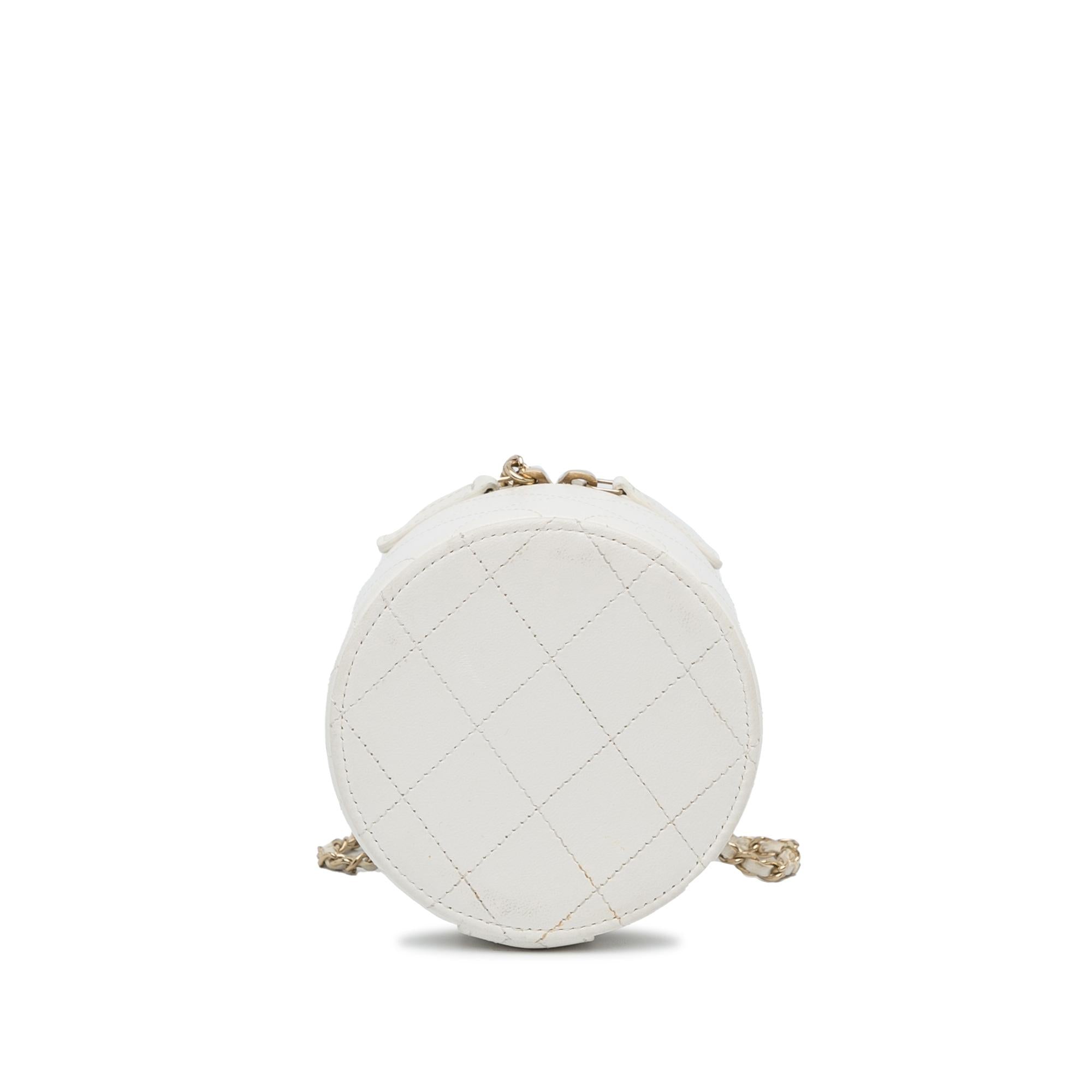 Chanel Chain and Charm Vanity Case (SHG-uYievW)