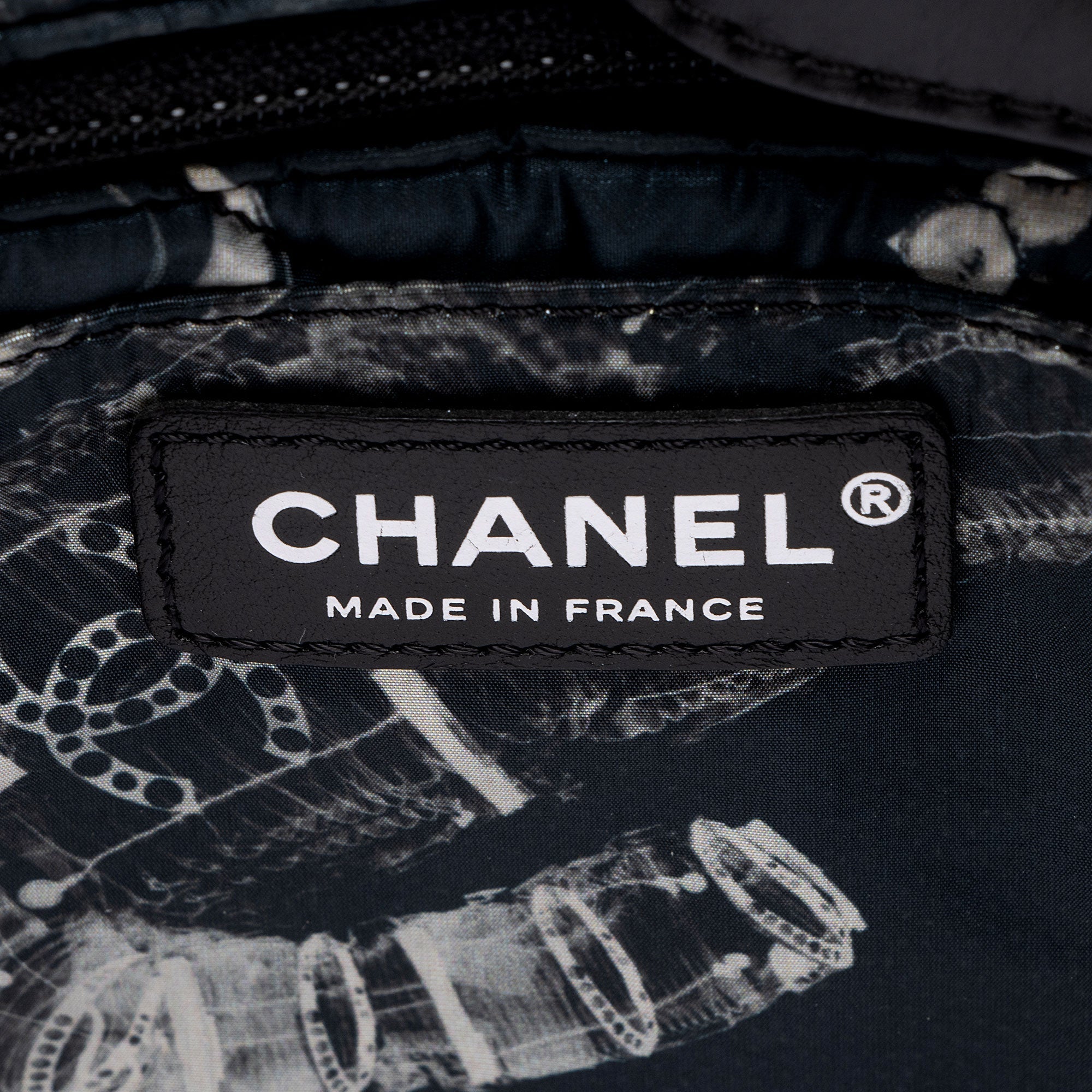 Chanel Chevron Aged Calfskin Big Bang Hobo (SHF-3kJJhz)