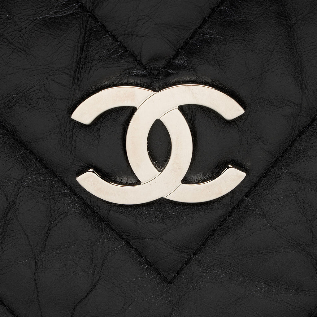 Chanel Chevron Aged Calfskin Big Bang Hobo (SHF-3kJJhz)