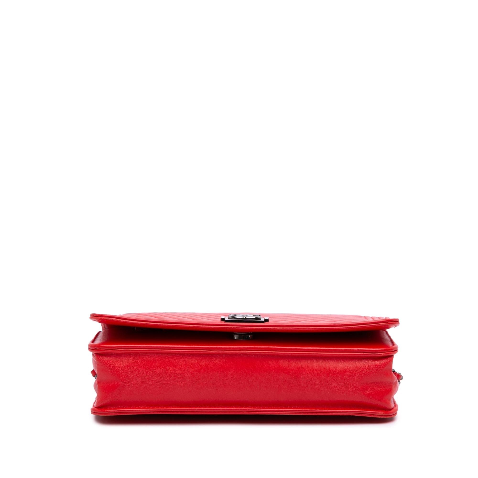 Chanel Chevron Calfskin Boy Wallet On Chain