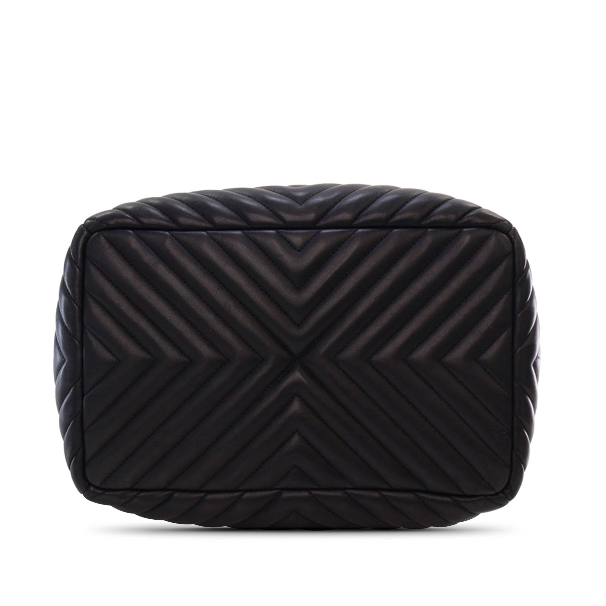 Chanel Chevron Calfskin Urban Spirit Bucket Bag (SHG-c8HyEg)