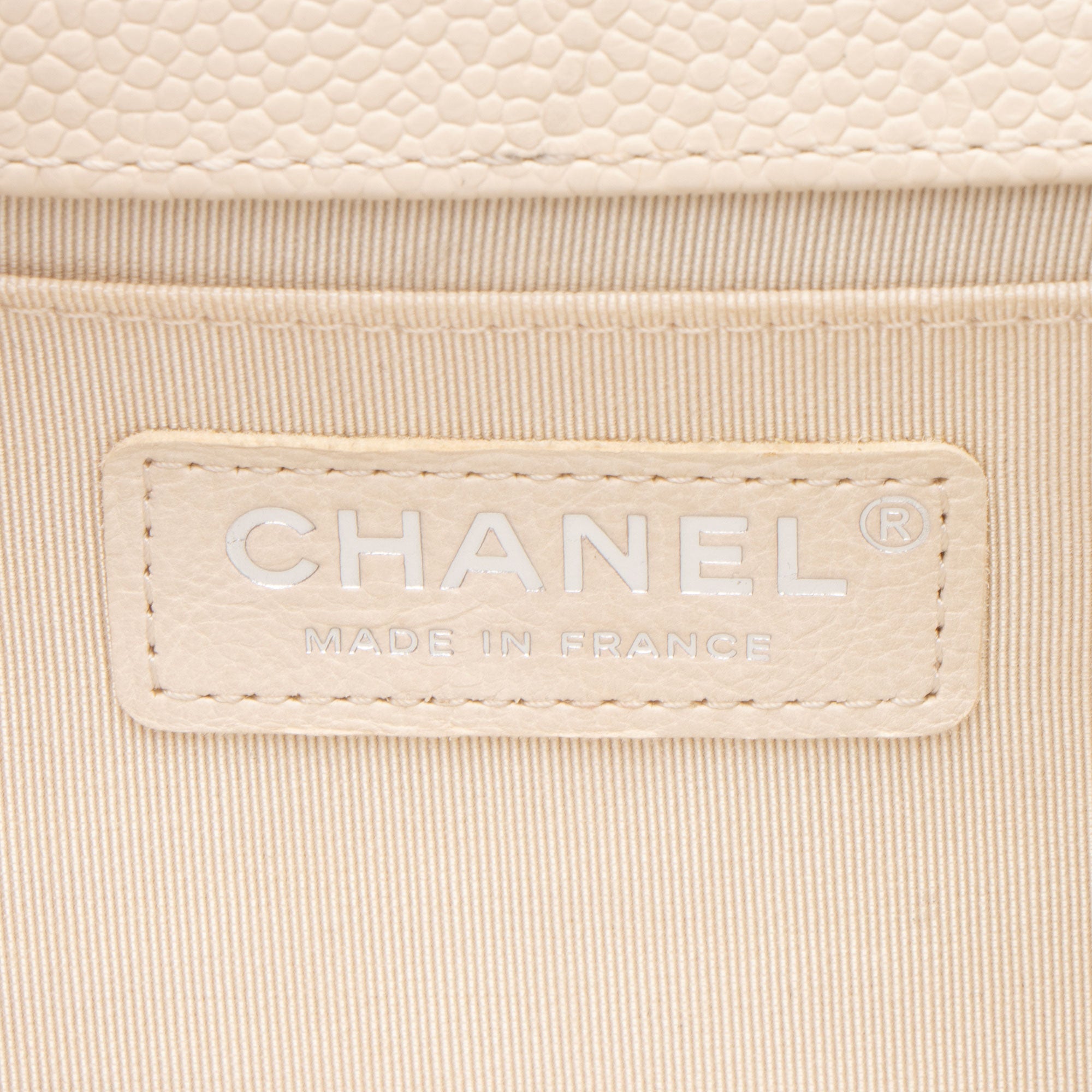Chanel Chevron Caviar Leather Old Medium Boy Bag (SHF-00KAcN)