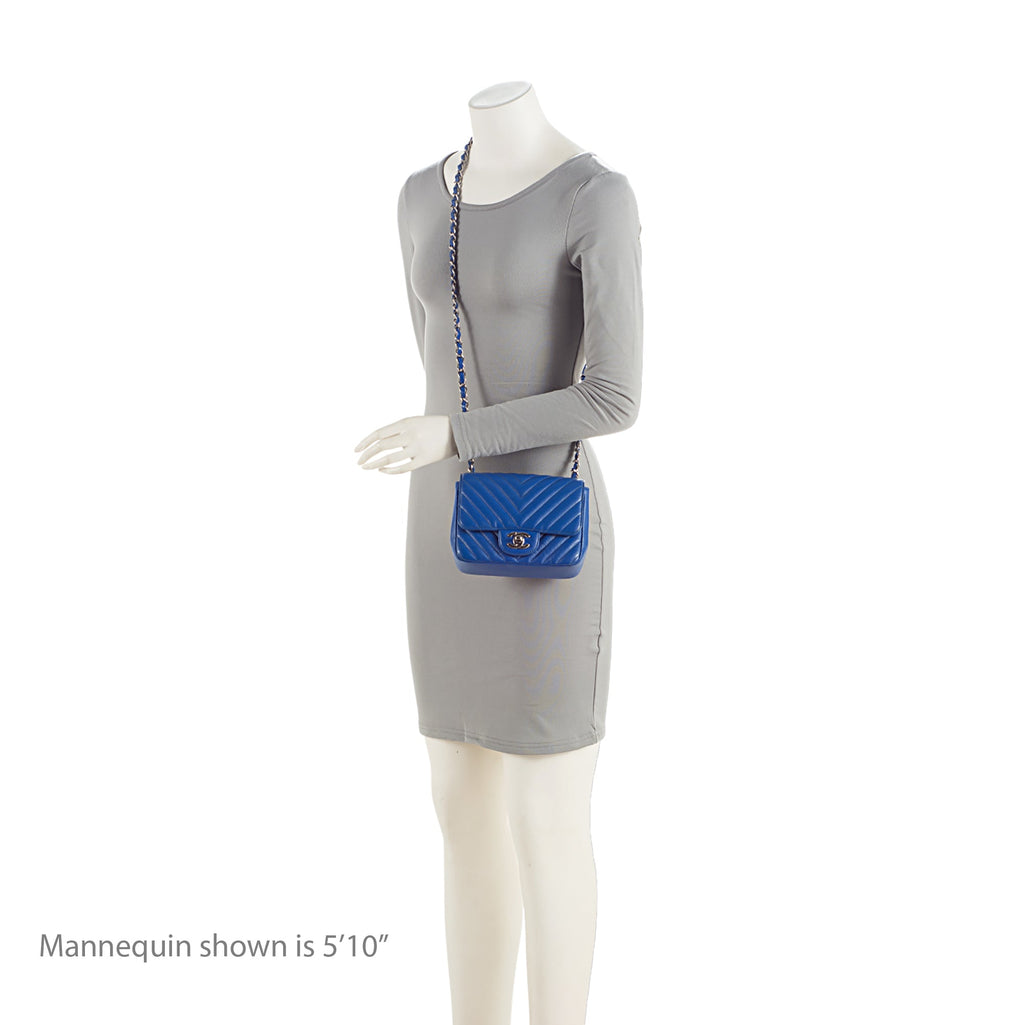 Chanel Chevron Caviar Leather Square Mini Flap Bag (SHF-OSPKli)