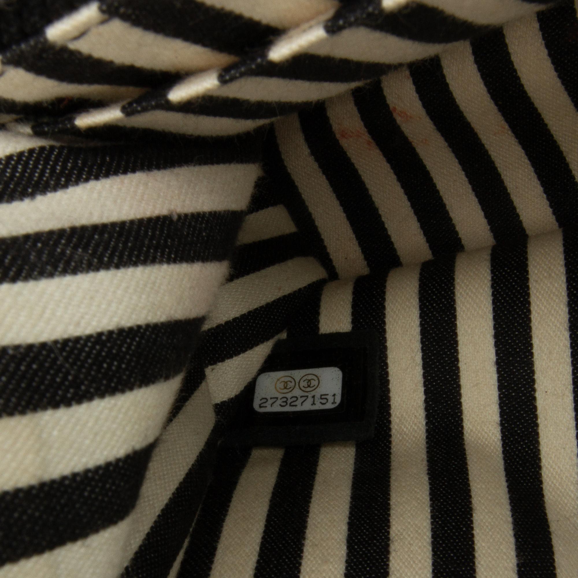 Chanel Chevron Envelope Flap (SHG-mceTlE)