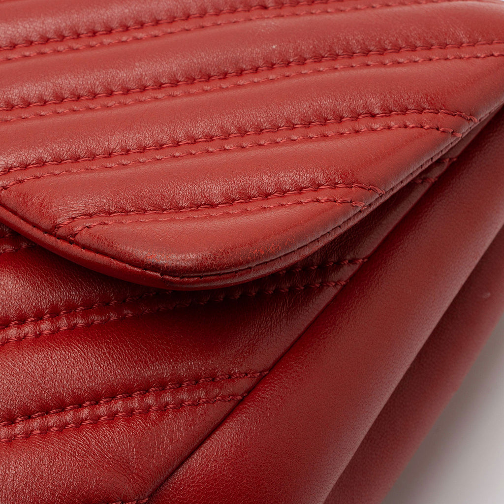 Chanel Chevron Lambskin Classic Jumbo Single Flap Bag (SHF-zB67zI)