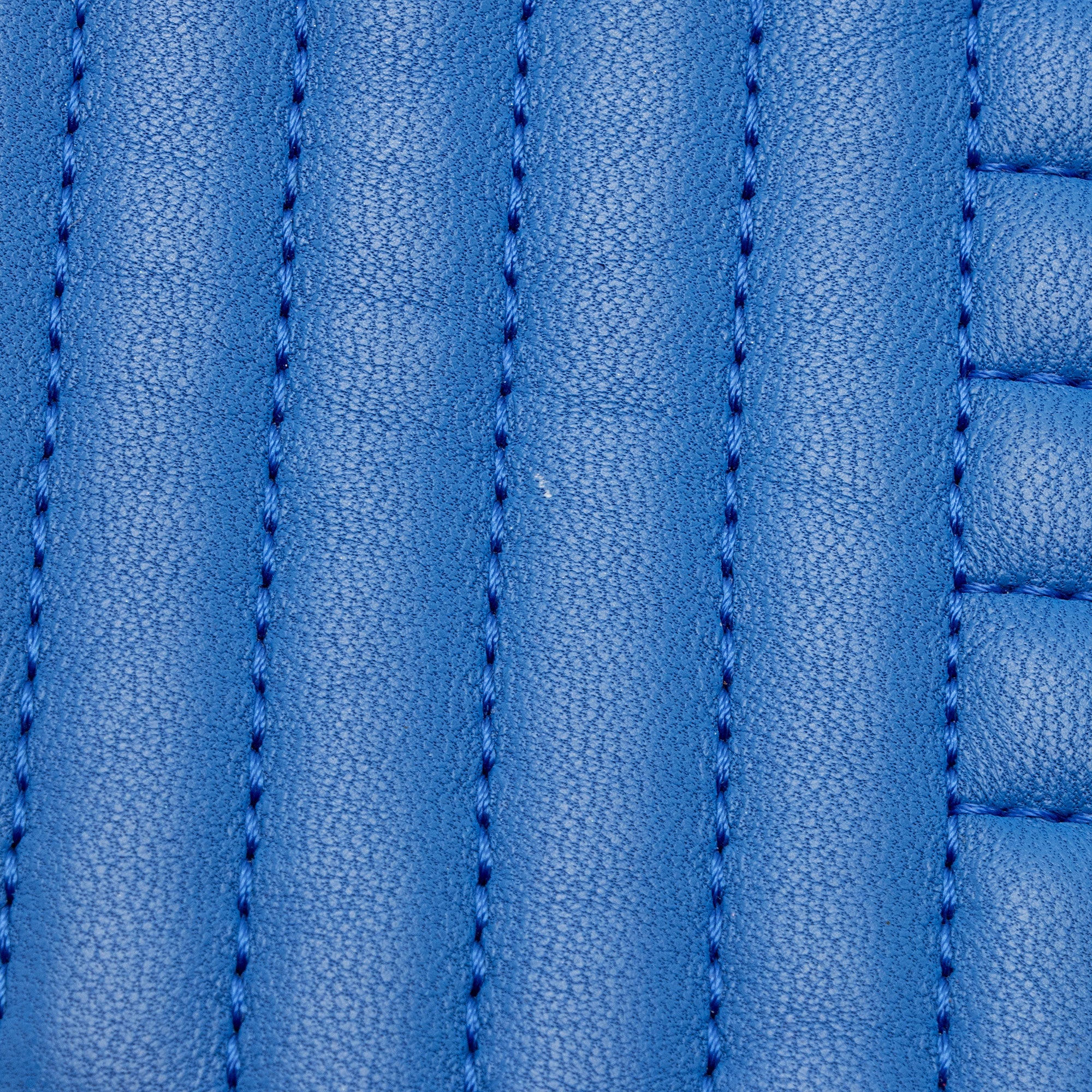 Chanel Chevron Lambskin Large O-Case (SHF-xDcooa)
