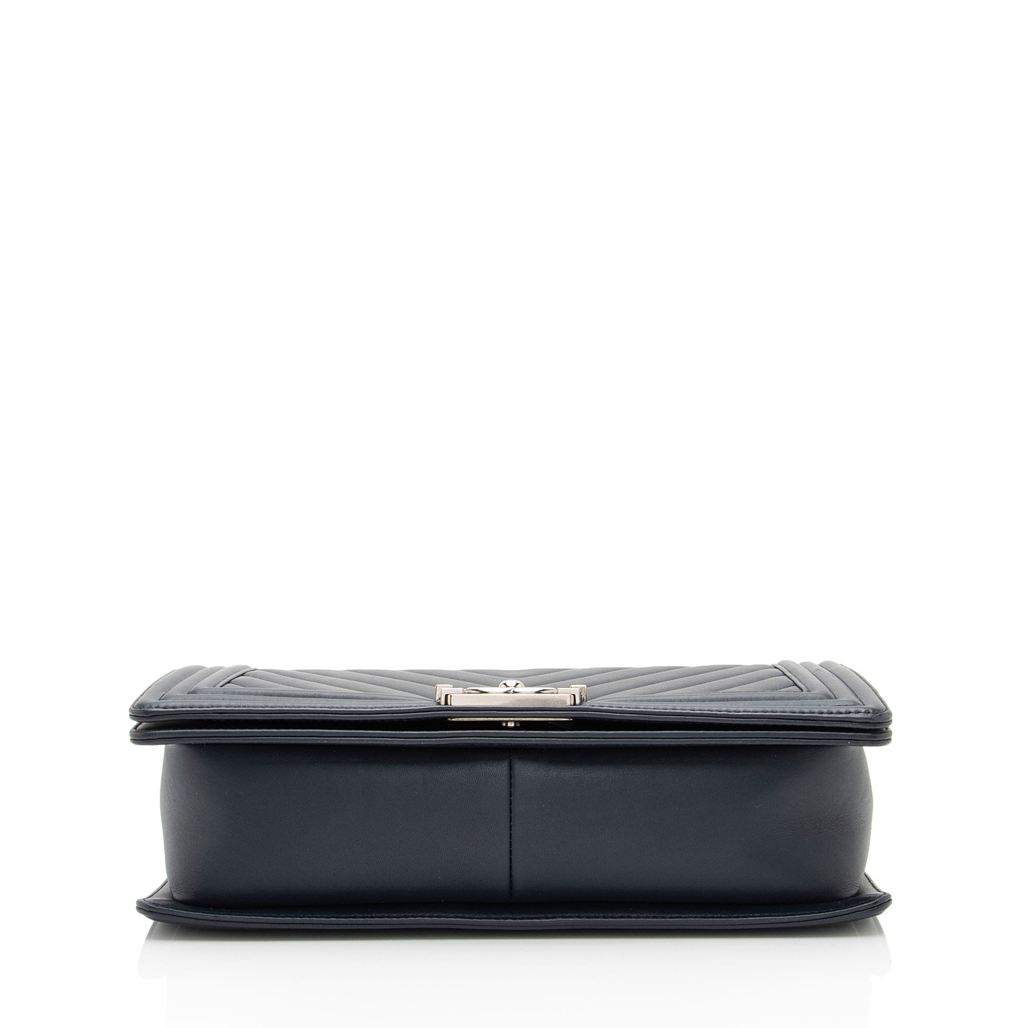 Chanel Chevron Lambskin New Medium Boy Bag (SHF-SYvI5N)