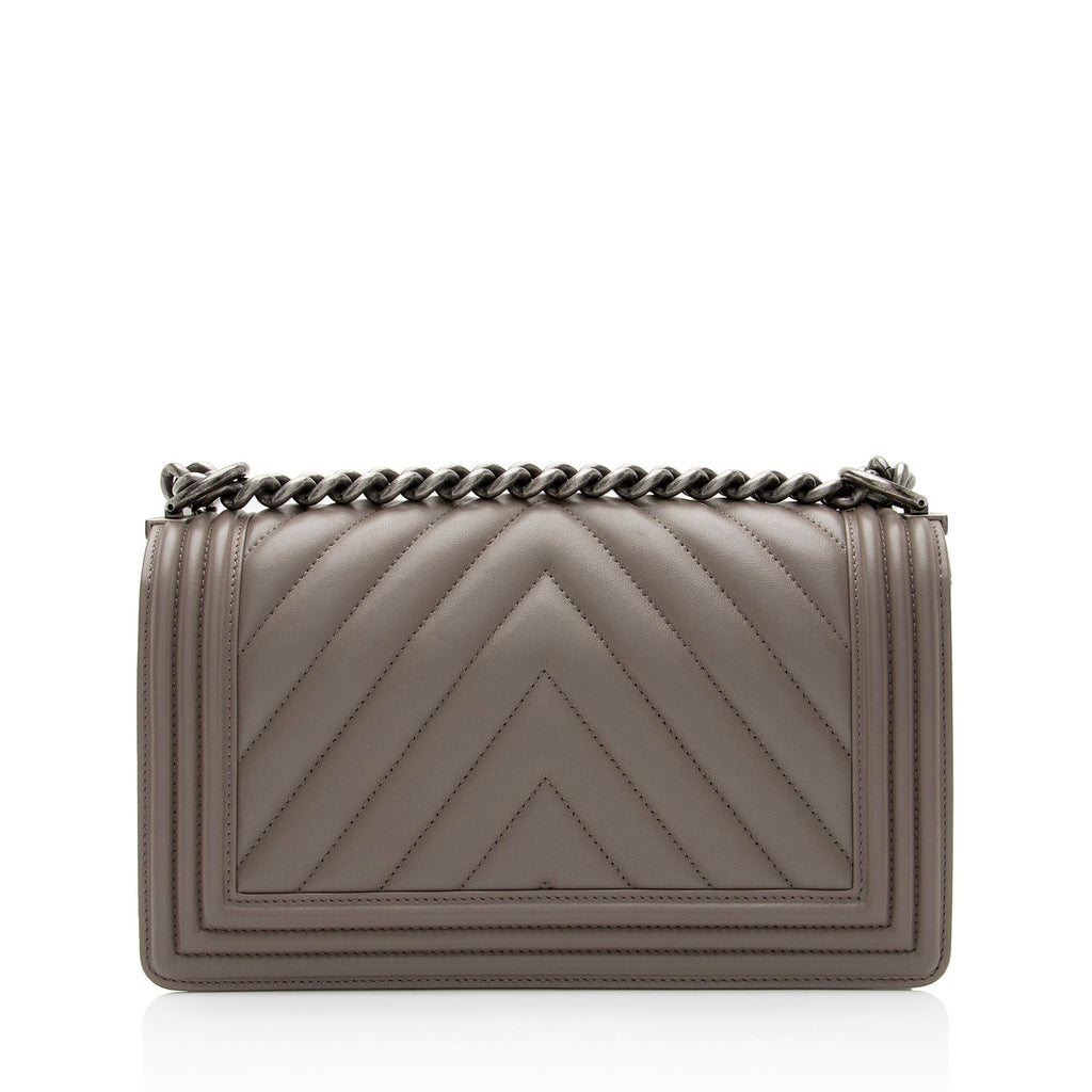 Chanel Chevron Lambskin Old Medium Boy Bag (SHF-fEUBkq)