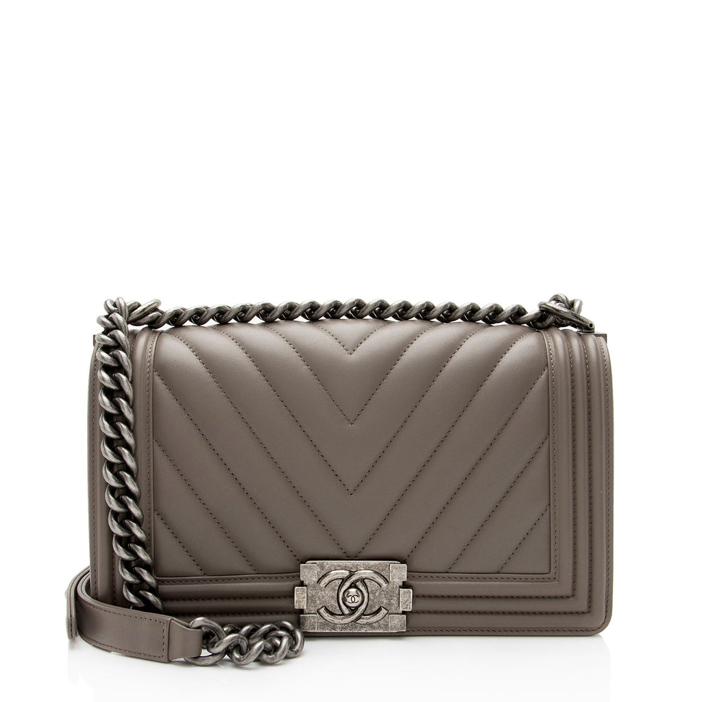 Chanel Chevron Lambskin Old Medium Boy Bag (SHF-fEUBkq)
