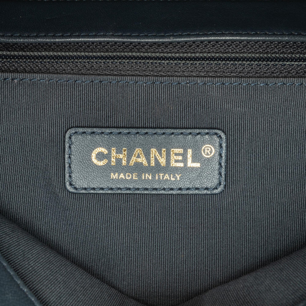 Chanel Chevron Sheepskin Stitched Chain Top Handle Flap (SHG-H3vEW0)
