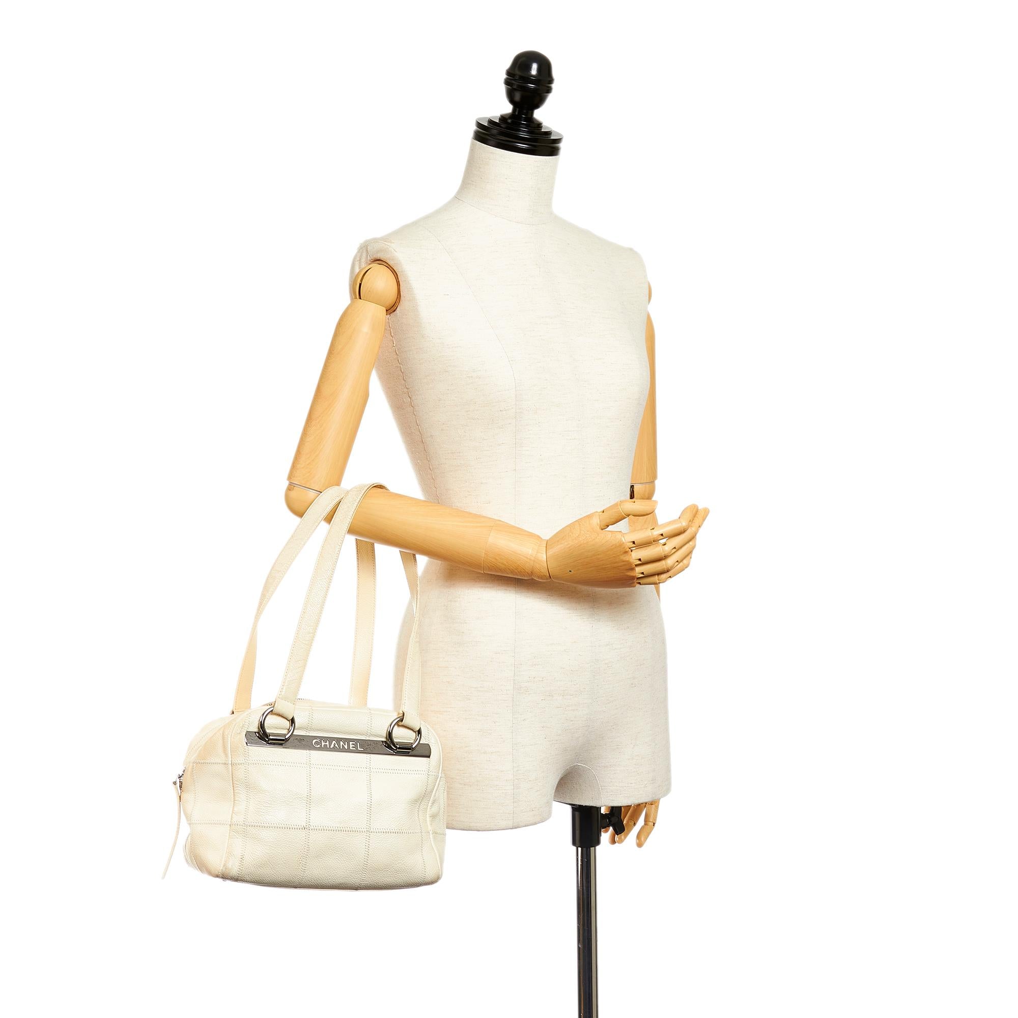 Chanel Choco Bar Caviar Leather Shoulder Bag (SHG-26806)
