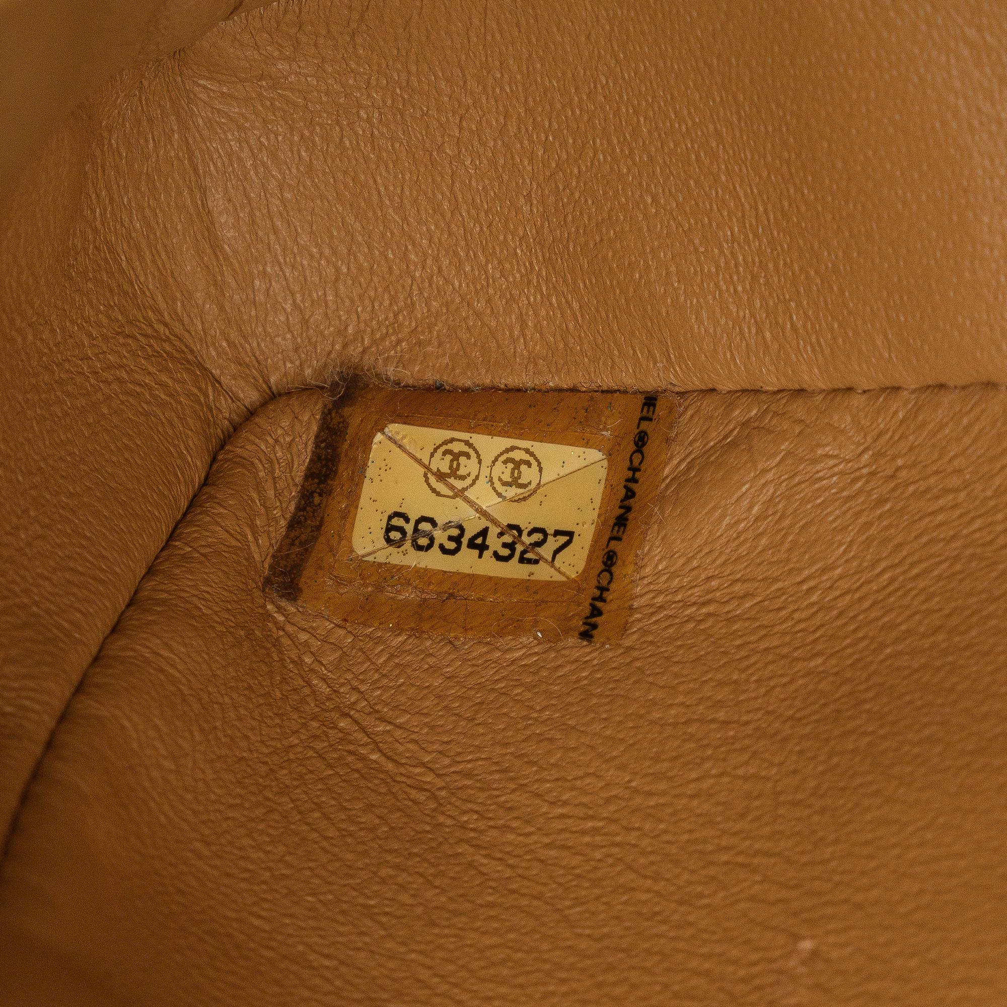 Chanel Choco Bar East West Flap Bag (SHG-iTo7QZ)