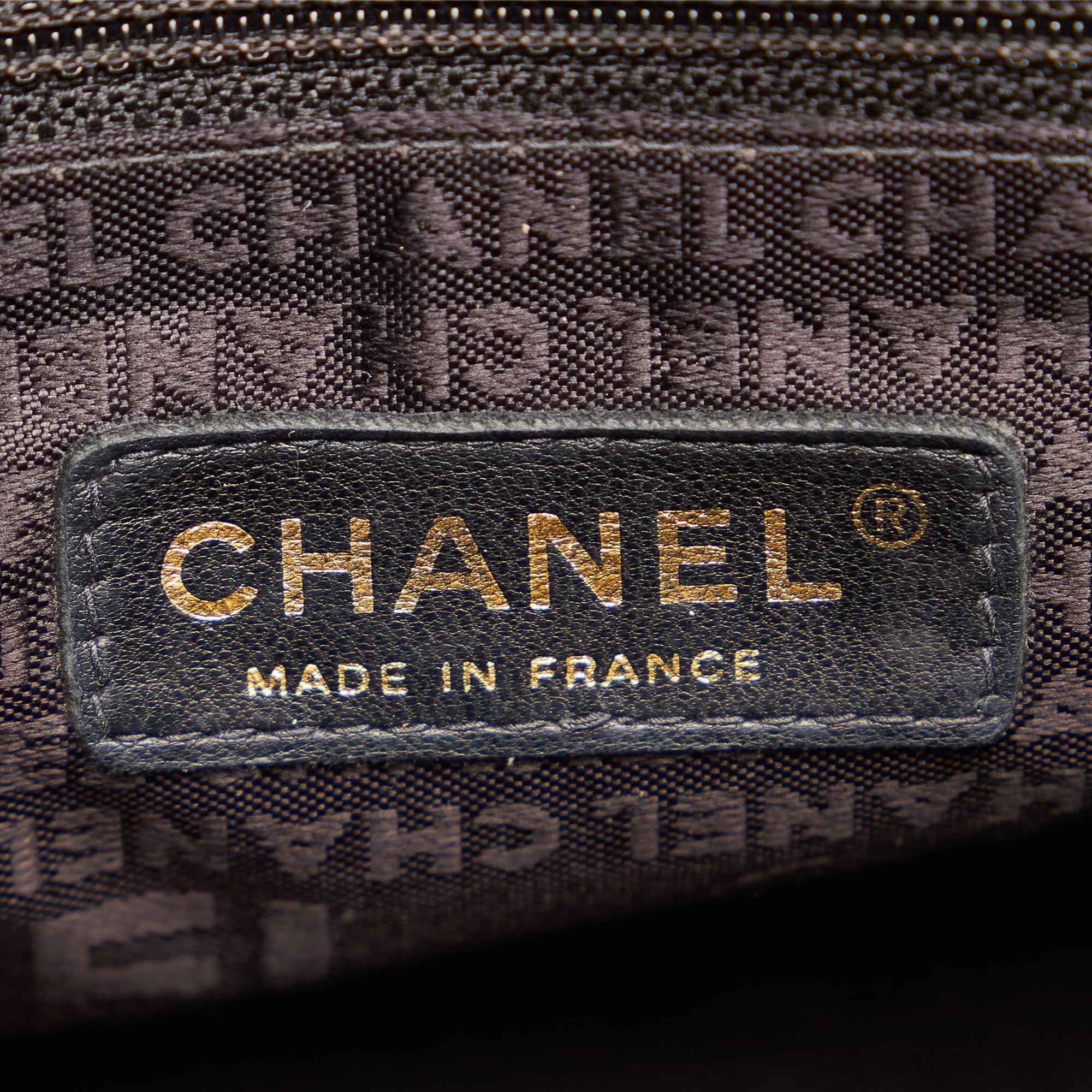 Chanel Choco Bar Lambskin Leather Shoulder Bag (SHG-29574)