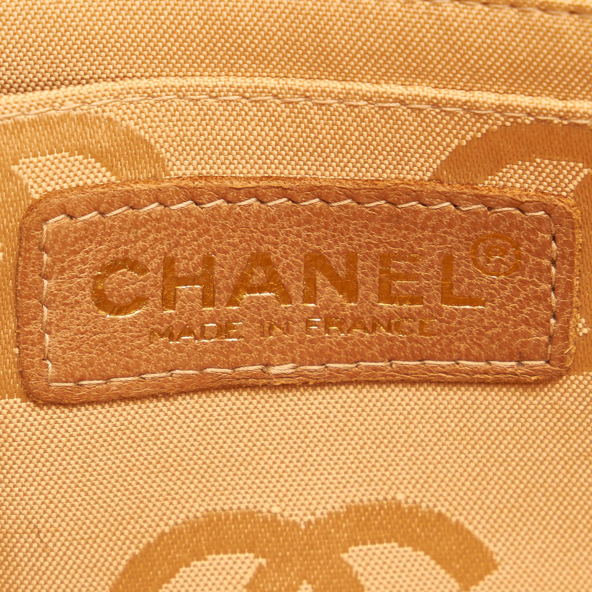 Chanel Choco Bar Patent Leather Single Flap Bag (SHG-30772)