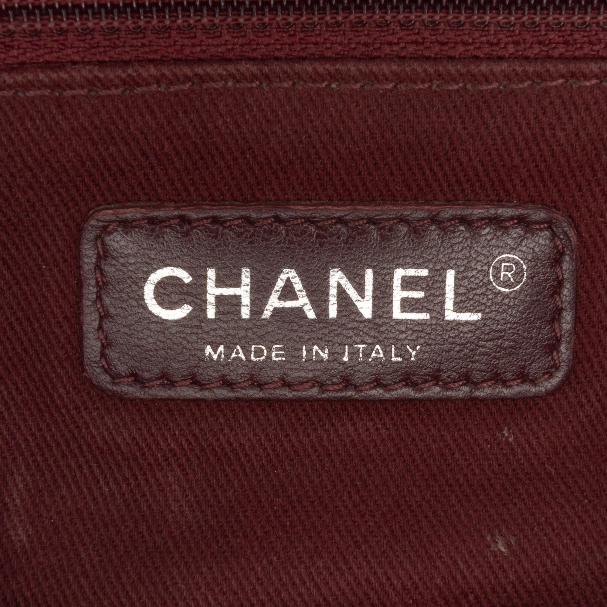 Chanel Chocolate Bar Iridescent Calfskin Bubble Flap