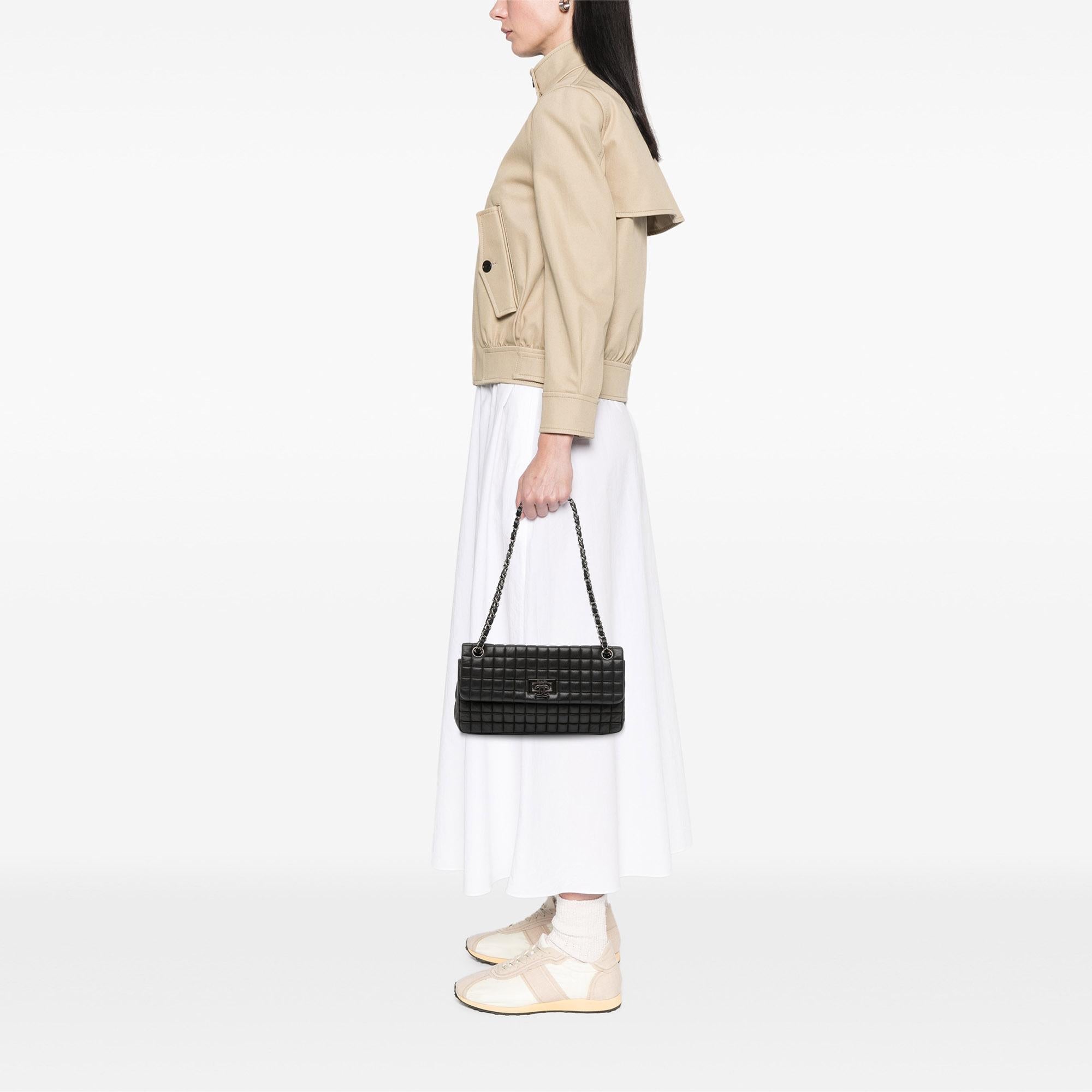 Chanel Chocolate Bar Iridescent Calfskin Bubble Flap