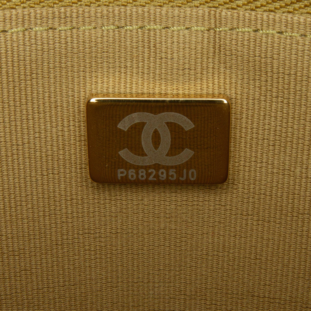 Chanel Classic Caviar Crystal Wallet on Chain (SHG-10U9T9)